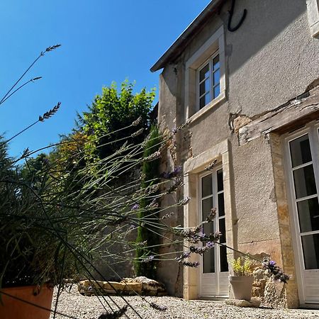 Charming Cottage In Chateau Les Roches Gardens Мон-Сен-Жан Экстерьер фото